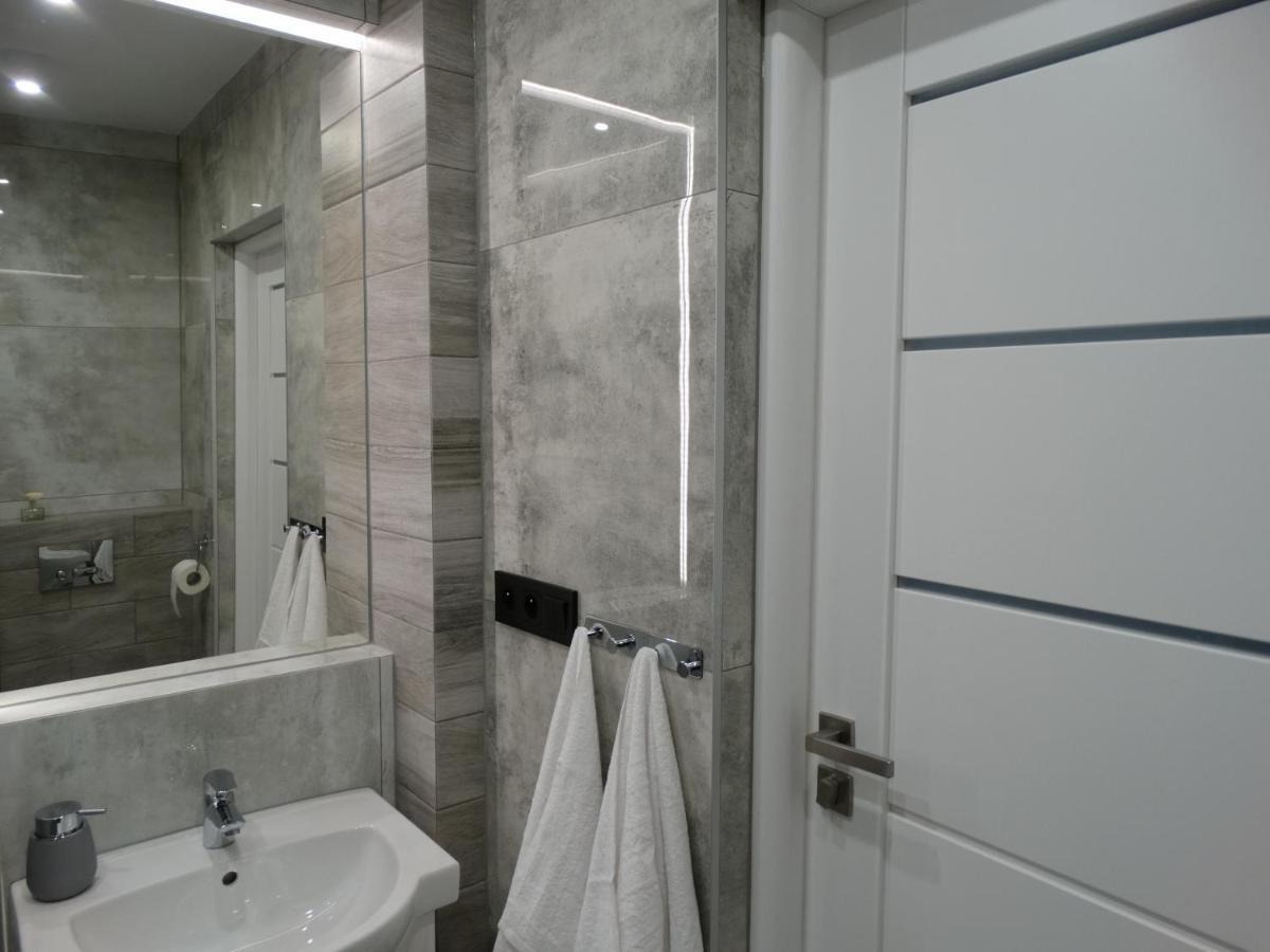 Apartament Lucy - Scisle Centrum Czestochowy 琴斯托霍瓦 外观 照片